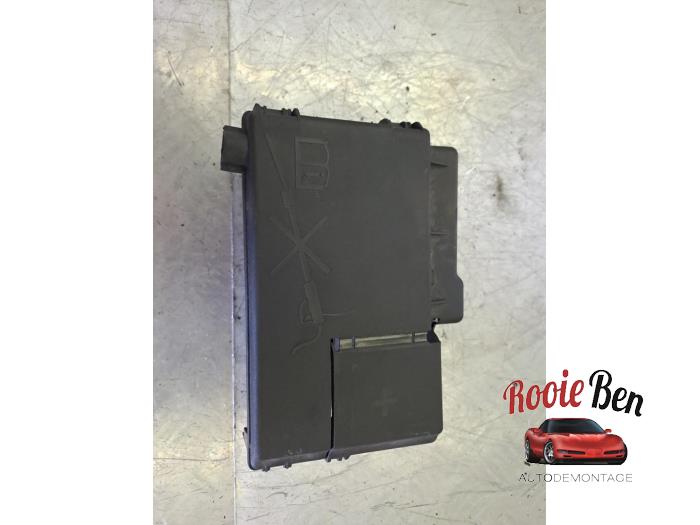 Begagnade Säkringsbox Chevrolet Cruze (300) 1.8 16V VVT Bifuel Pris € 20,00 Marginaltabell erbjuds av Rooie Ben autodemontage