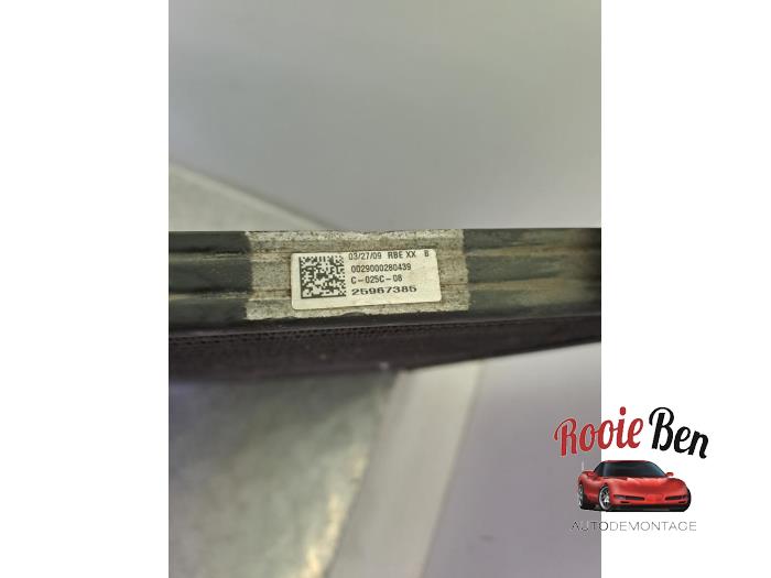Usagé Radiateur clim Chevrolet Avalanche 5.3 V8 4WD Crew Cab Prix € 150,00 Règlement à la marge proposé par Rooie Ben autodemontage