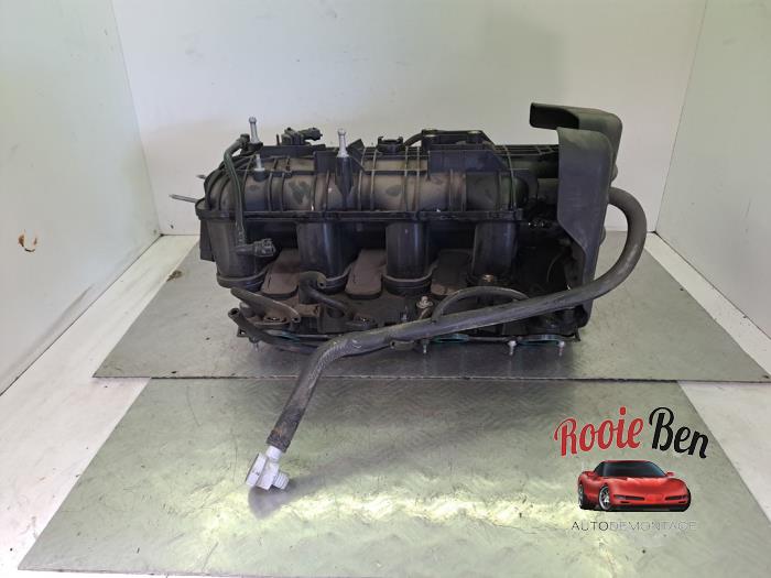 Begagnade Insugsrör Chevrolet Avalanche 5.3 V8 4WD Crew Cab Pris på förfrågan erbjuds av Rooie Ben autodemontage