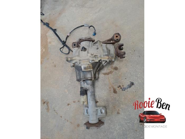 Differential vorne van een Chevrolet Avalanche 5.3 V8 4WD Crew Cab 2009