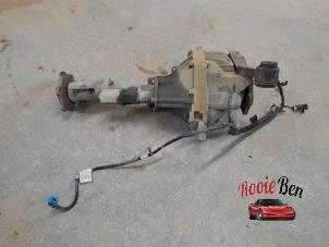 Differential vorne van een Chevrolet Avalanche 5.3 V8 4WD Crew Cab 2009