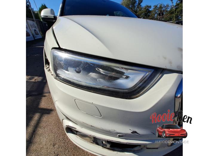 Używane Reflektor prawy Audi Q3 (8UB/8UG) 2.0 TDI 16V 140 Cena € 500,00 Procedura marży oferowane przez Rooie Ben autodemontage