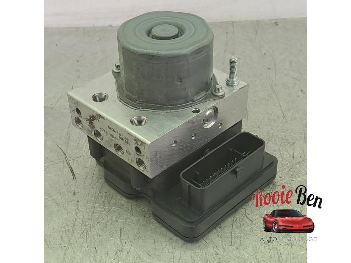 Gebrauchte ABS Pumpe Nissan Micra (K14) 0.9 IG-T 12V Preis € 100,00 Margenregelung angeboten von Rooie Ben autodemontage