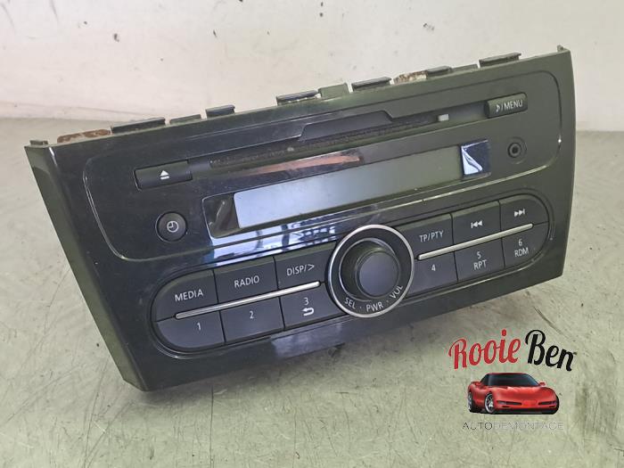 Używane Radio Mitsubishi Space Star (A0) 1.0 12V Cena € 50,00 Procedura marży oferowane przez Rooie Ben autodemontage