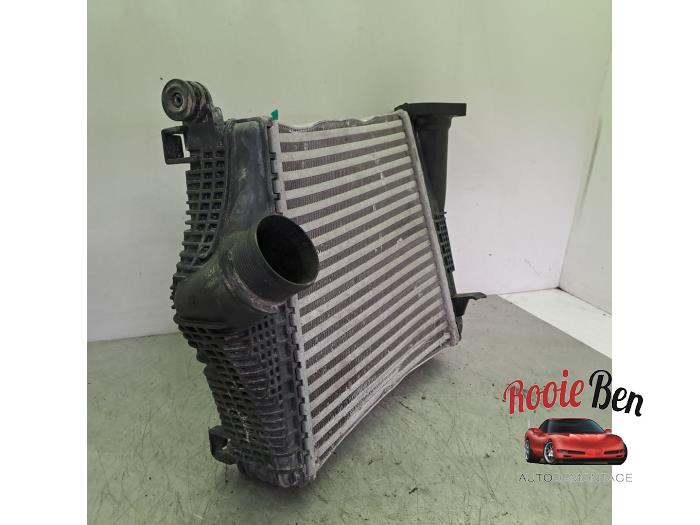 Intercooler from a Porsche Cayenne III (9YA) 2.9 Biturbo V6 24V S 2018