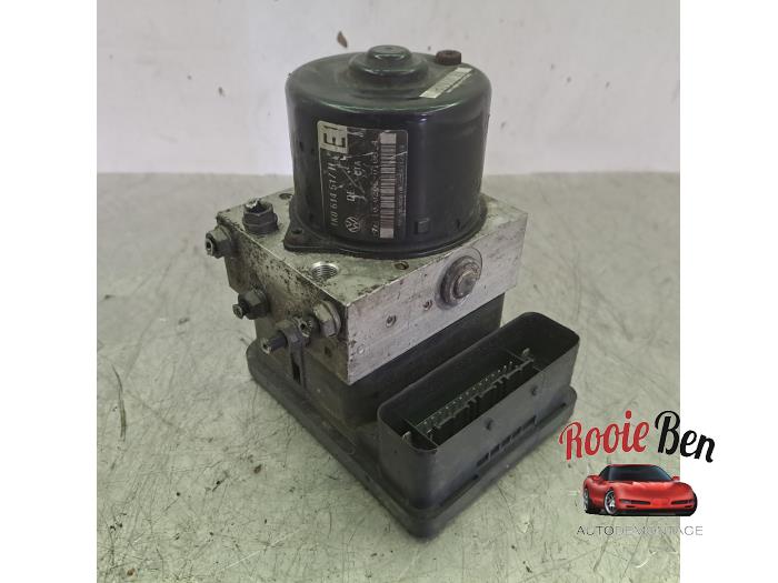 Begagnade ABS-pump Volkswagen Touran (1T1/T2) 1.9 TDI 105 Pris € 50,00 Marginaltabell erbjuds av Rooie Ben autodemontage