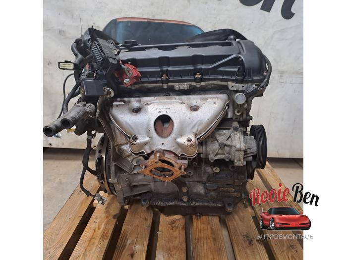 Engine from a Dodge Avenger (JS) 2.0 16V 2008