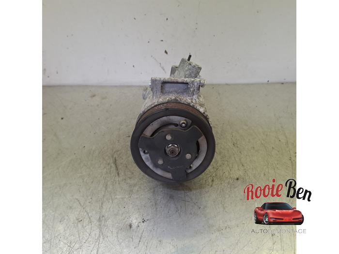 Usagé Pompe clim Audi Q3 (8UB/8UG) 2.0 TDI 16V 140 Prix € 75,00 Règlement à la marge proposé par Rooie Ben autodemontage