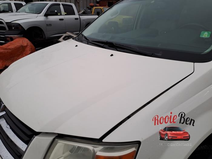 Używane Maska Dodge Grand Caravan 4.0 Cena € 200,00 Procedura marży oferowane przez Rooie Ben autodemontage