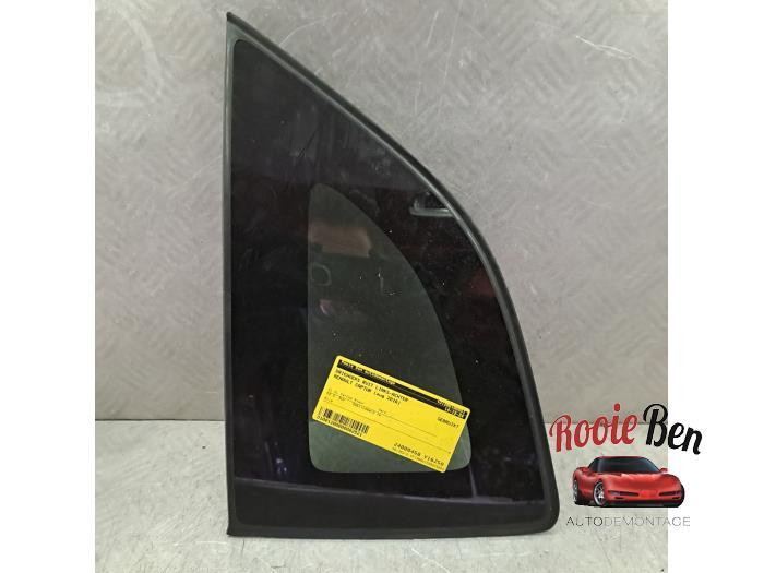 Usados Ventanilla triangular izquierda detrás Renault Captur I (2R) 1.2 TCE 16V EDC Precio € 50,00 Norma de margen ofrecido por Rooie Ben autodemontage