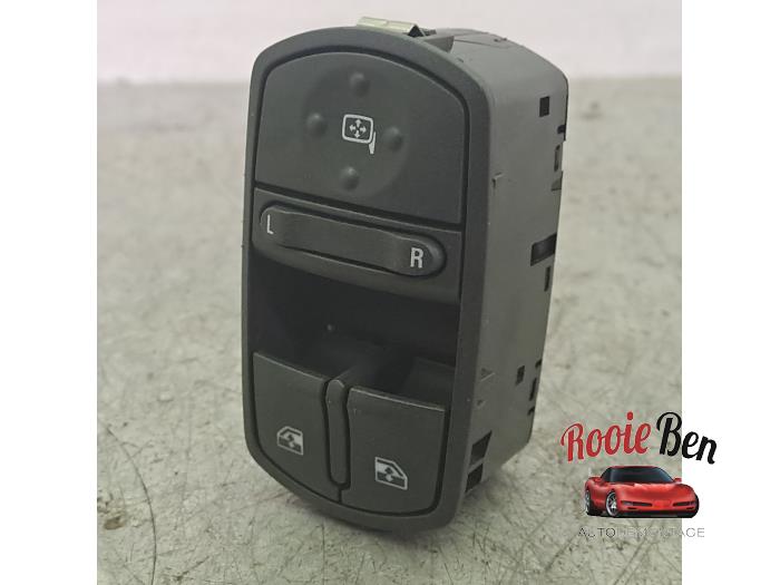 Usados Interruptor combinado de ventanillas Opel Corsa D 1.2 16V ecoFLEX Bi-Fuel Precio € 10,00 Norma de margen ofrecido por Rooie Ben autodemontage