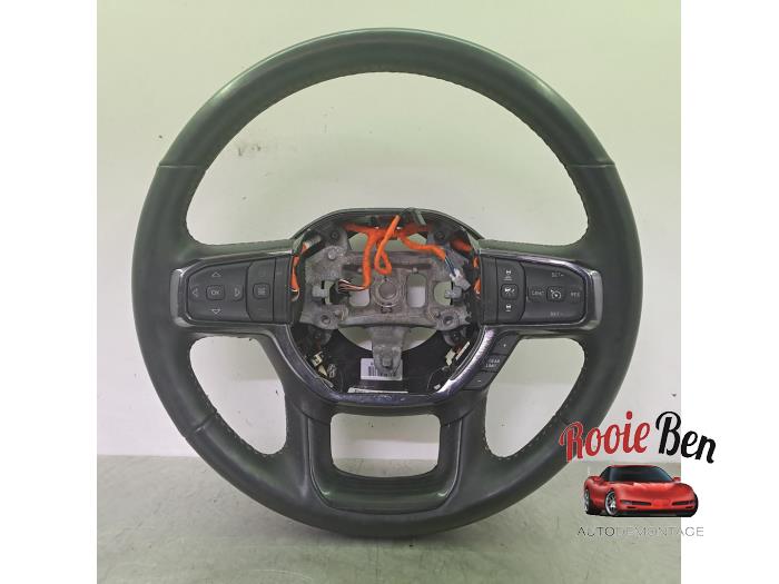 Używane Kierownica Dodge 1500 Crew Cab (DS) 5.7 Hemi V8 4x4 Cena na żądanie oferowane przez Rooie Ben autodemontage