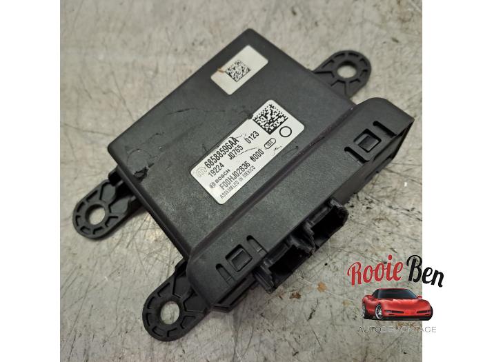 Używane Modul gateway Dodge 1500 Crew Cab (DS) 5.7 Hemi V8 4x4 Cena na żądanie oferowane przez Rooie Ben autodemontage