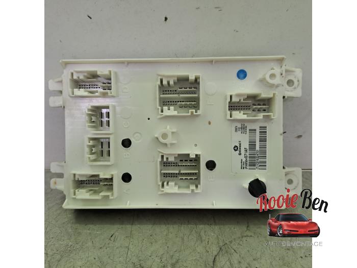 Used Body control computer Dodge 1500 Crew Cab (DS) 5.7 Hemi V8 4x4 Price on request offered by Rooie Ben autodemontage