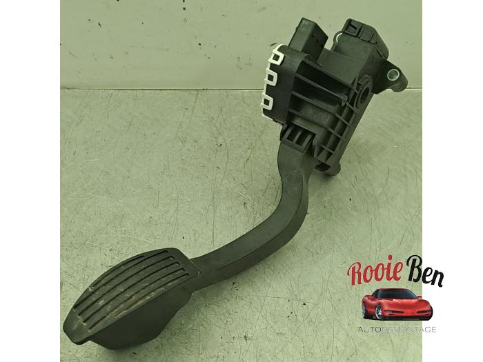 Używane Pedal gazu Fiat 500 (312) 0.9 TwinAir 80 Cena € 15,00 Procedura marży oferowane przez Rooie Ben autodemontage
