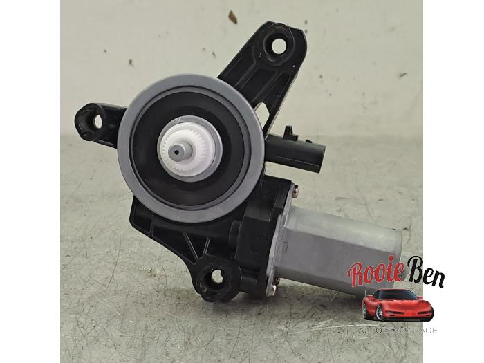 Usados Motor de ventanilla de puerta Dodge 1500 Crew Cab (DS) 5.7 Hemi V8 4x4 Precio € 50,00 Norma de margen ofrecido por Rooie Ben autodemontage
