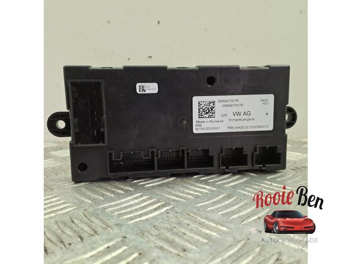 Used Cooling computer Volkswagen Golf VIII (CD1) 1.4 eHybrid 16V Price on request offered by Rooie Ben autodemontage