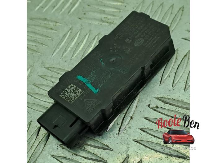 Używane Keyless Entry-Antena Volkswagen Golf VIII (CD1) 1.4 eHybrid 16V Cena € 10,00 Procedura marży oferowane przez Rooie Ben autodemontage