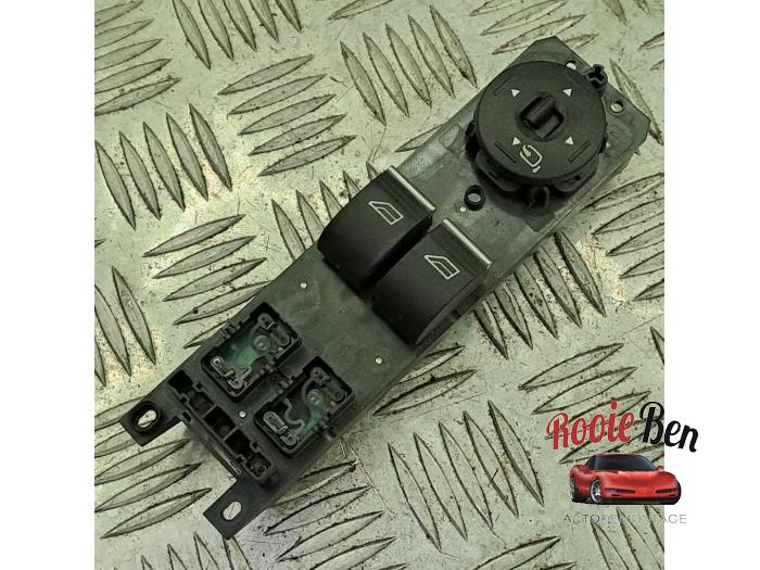 Usados Interruptor combinado de ventanillas Ford Fiesta 6 (JA8) 1.0 EcoBoost 12V 100 Precio € 25,00 Norma de margen ofrecido por Rooie Ben autodemontage