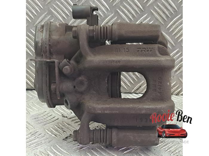 Gebrauchte Bremszange rechts hinten BMW 5 serie Touring (F11) 518d 16V Preis € 20,00 Margenregelung angeboten von Rooie Ben autodemontage