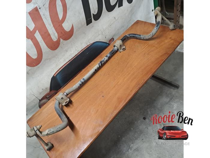 Używane Stabilizator przód Dodge Nitro 3.7 STX V6 4x4 Autom. Cena € 25,00 Procedura marży oferowane przez Rooie Ben autodemontage