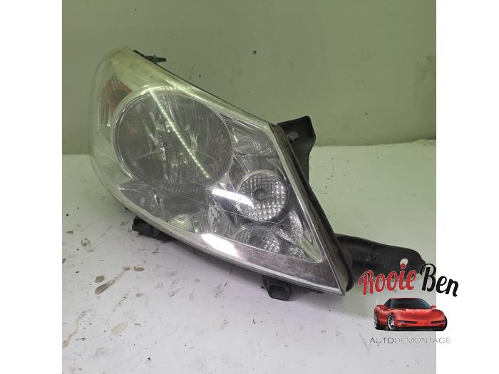 Używane Reflektor prawy Peugeot Expert (G9) 2.0 HDi 140 16V Cena € 50,00 Procedura marży oferowane przez Rooie Ben autodemontage