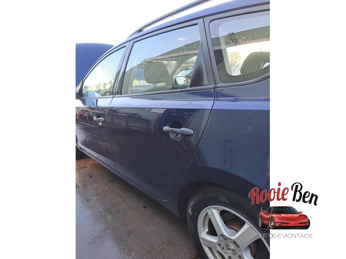 Dörrfönster, 4-dörrars, vänster bak från en Hyundai i30 Crosswagon (WWH) 1.4 CVVT 16V 2009