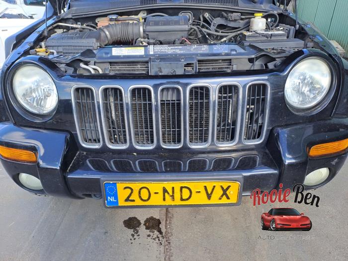 Używane Grill Jeep Cherokee/Liberty (KJ) 3.7 V6 24V Cena € 150,00 Procedura marży oferowane przez Rooie Ben autodemontage
