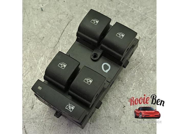 Usados Interruptor combinado de ventanillas Opel Mokka/Mokka X 1.4 Turbo 16V 4x2 Precio € 40,00 Norma de margen ofrecido por Rooie Ben autodemontage