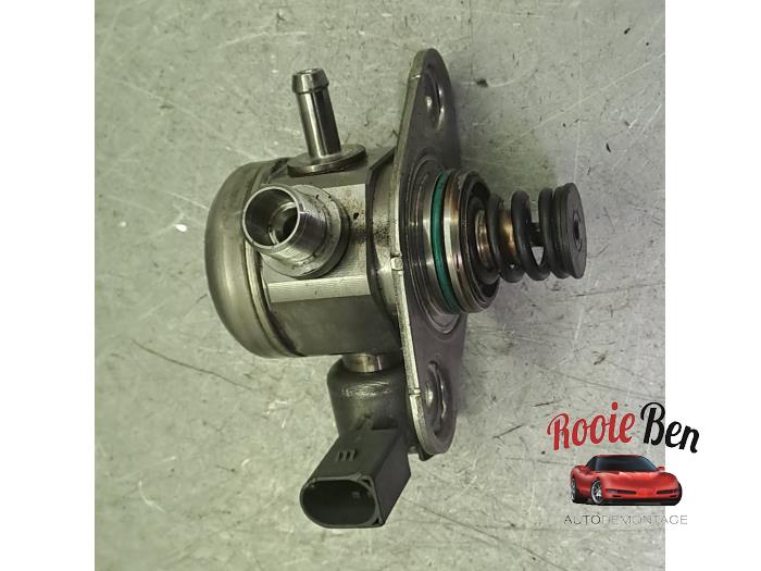 Begagnade Högtryckspump Mercedes E (W213) E-200 2.0 Turbo 16V Pris € 150,00 Marginaltabell erbjuds av Rooie Ben autodemontage