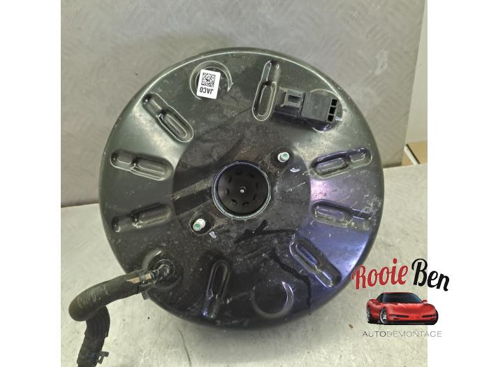 Usagé Servo frein Kia Xceed 1.0 T-GDi 12V Prix € 100,00 Règlement à la marge proposé par Rooie Ben autodemontage