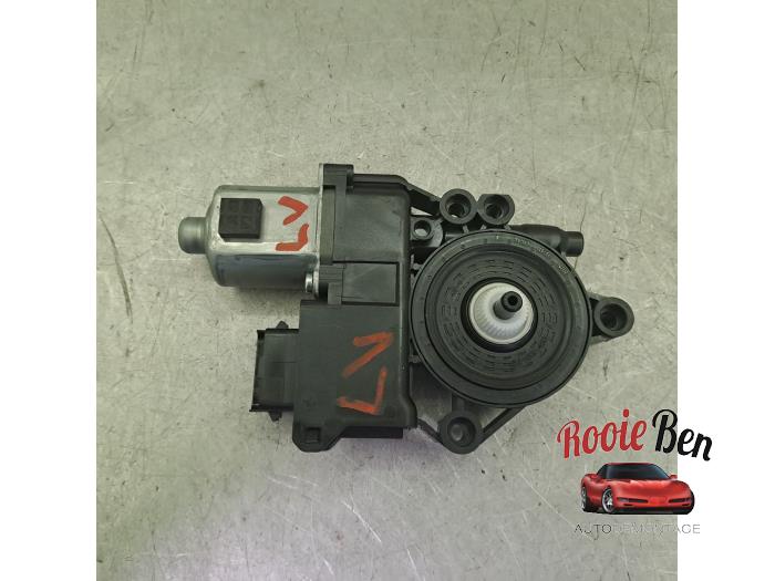 Usados Motor de ventanilla de puerta Kia Xceed 1.0 T-GDi 12V Precio € 20,00 Norma de margen ofrecido por Rooie Ben autodemontage