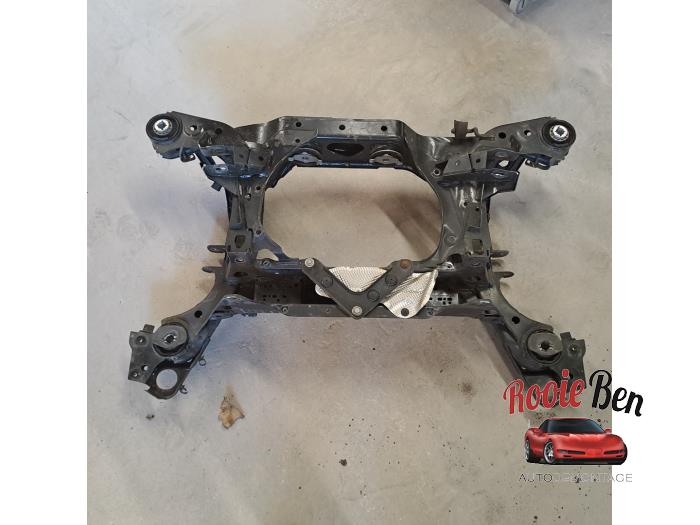 Used Subframe Volvo XC90 II 2.0 T8 16V Twin Engine AWD Price € 500,00 Margin scheme offered by Rooie Ben autodemontage