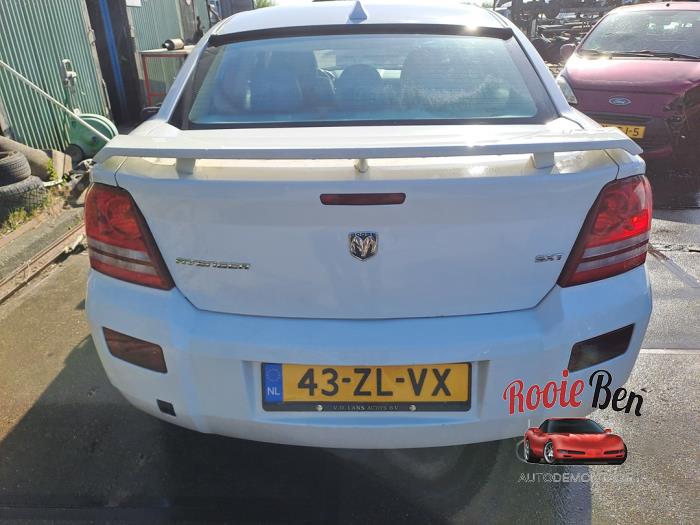 Używane Tylna klapa Dodge Avenger (JS) 2.4 16V Cena € 150,00 Procedura marży oferowane przez Rooie Ben autodemontage
