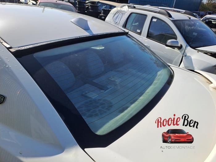 Usados Ventanilla detrás Dodge Avenger (JS) 2.4 16V Precio € 150,00 Norma de margen ofrecido por Rooie Ben autodemontage