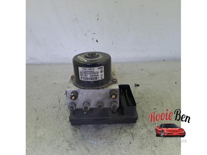 Bloc ABS d'un Volvo XC90 I 2.4 D5 20V 2006