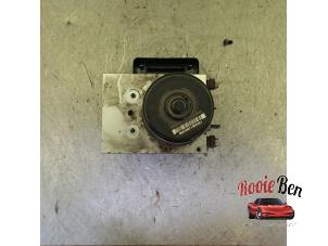 Bloc ABS d'un Volvo XC90 I 2.4 D5 20V 2006