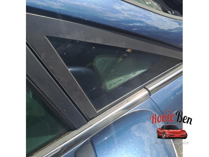Usados Ventanilla triangular derecha delante Ford Fiesta 7 1.0 EcoBoost 12V Precio € 100,00 Norma de margen ofrecido por Rooie Ben autodemontage