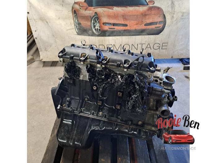 Engine from a RAM 1500 Crew Cab (DS) 5.7 Hemi V8 4x4 2023