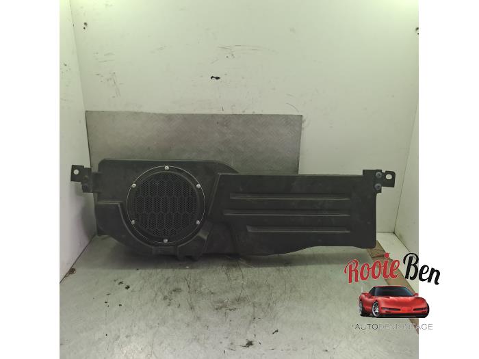 Używane Subwoofer Dodge 1500 Crew Cab (DS) 5.7 Hemi V8 4x4 Cena € 150,00 Procedura marży oferowane przez Rooie Ben autodemontage