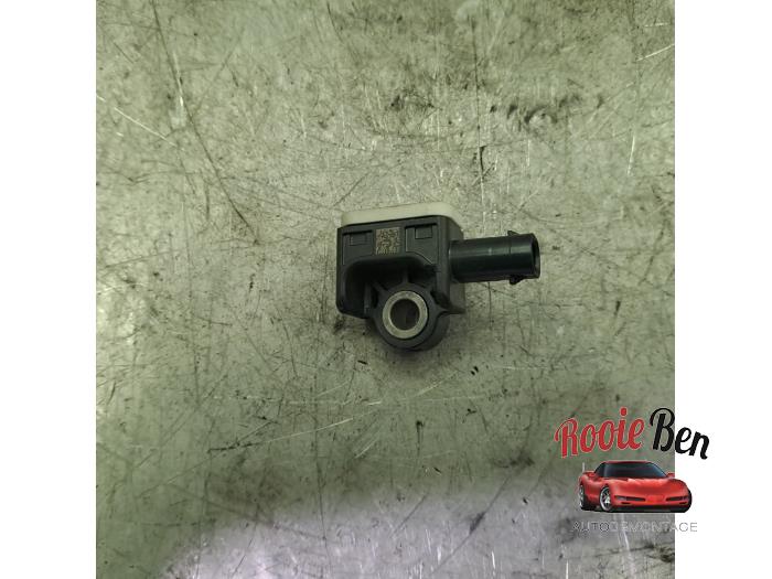 Begagnade Airbagsensor Dodge 1500 Crew Cab (DS) 5.7 Hemi V8 4x4 Pris € 20,00 Marginaltabell erbjuds av Rooie Ben autodemontage