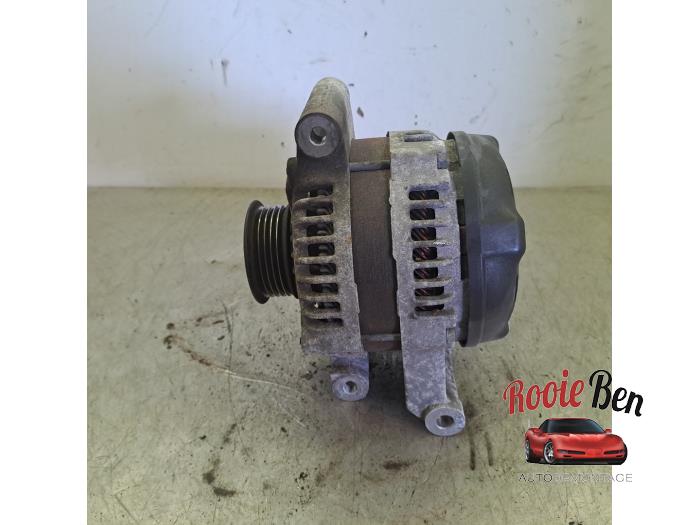 Dynamo van een Chevrolet HHR 2.4 16V 2007
