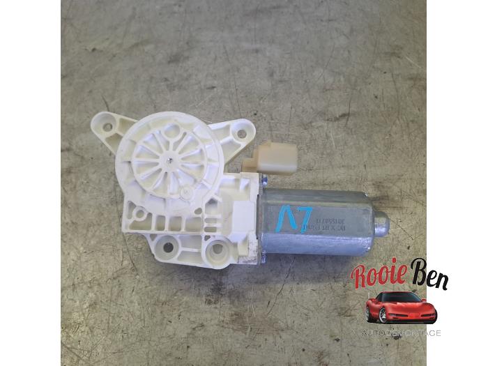 Usados Motor de ventanilla de puerta Dodge Grand Caravan 4.0 Precio € 20,00 Norma de margen ofrecido por Rooie Ben autodemontage