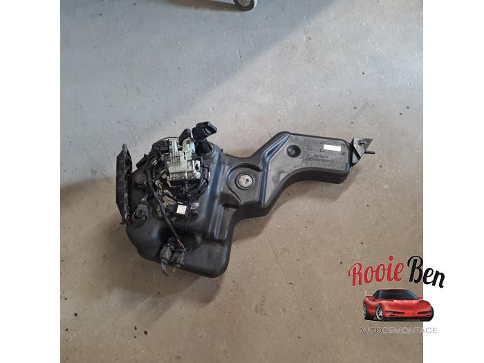 Gebrauchte Adblue Tank Volkswagen Sharan (7N) 2.0 TDI 16V Preis € 200,00 Margenregelung angeboten von Rooie Ben autodemontage