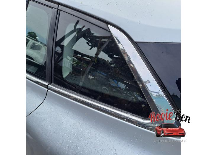 Usados Ventanilla triangular izquierda detrás Renault Megane IV Estate (RFBK) 1.5 Energy dCi 110 Precio € 50,00 Norma de margen ofrecido por Rooie Ben autodemontage