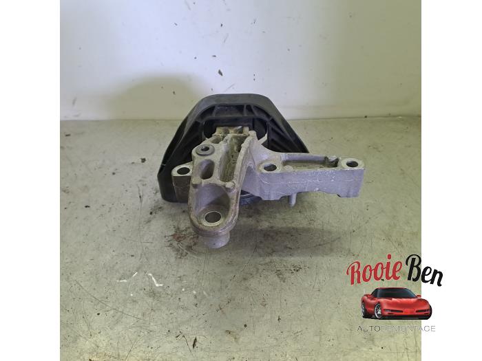 Used Engine mount Renault Talisman Estate (RFDK) 1.5 dCi 110 Price € 20,00 Margin scheme offered by Rooie Ben autodemontage