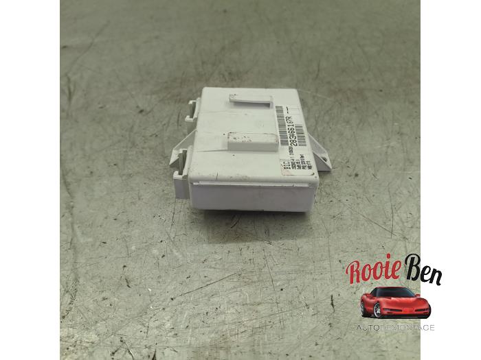 Usagé Module navigation Renault Captur I (2R) 0.9 Energy TCE 12V Prix € 25,00 Règlement à la marge proposé par Rooie Ben autodemontage