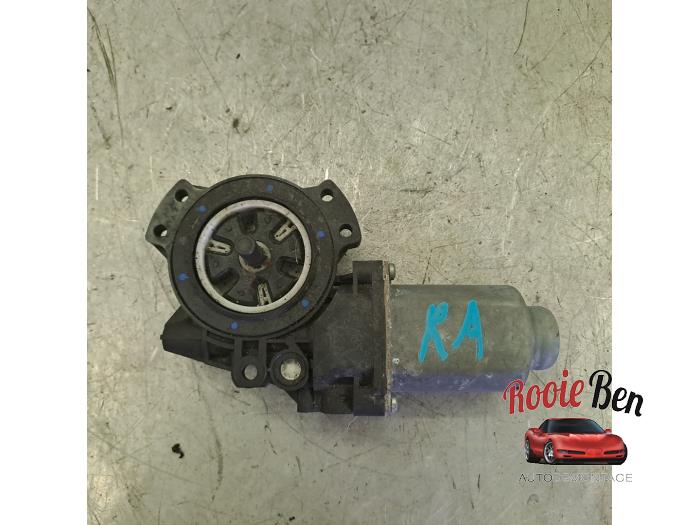 Door window regulator motor