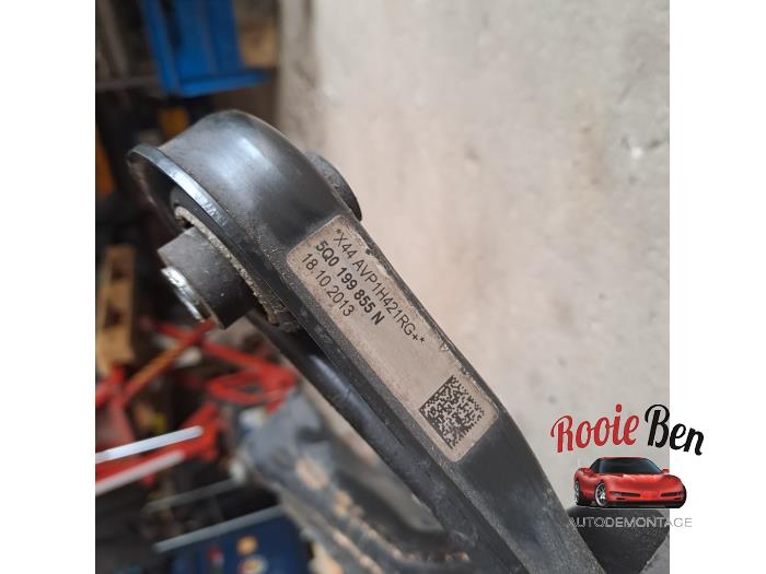 Subframe from a Seat Leon (5FB) 1.6 TDI Ecomotive 16V 2014