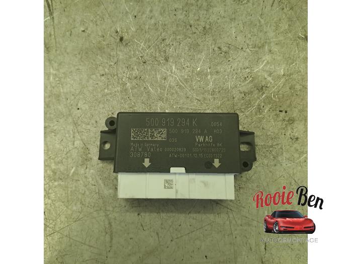 Begagnade PDC-modul Volkswagen Golf VII Variant (AUVV) 1.2 TSI 16V BlueMOTION Pris € 75,00 Marginaltabell erbjuds av Rooie Ben autodemontage